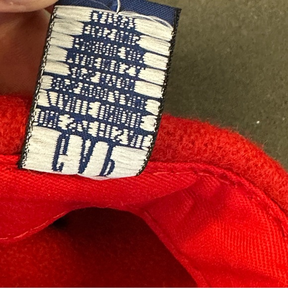 Vibrant Red Vintage GAP 80% Wool Women’s Adjustable Hat Made in USA - Picture 10 of 16